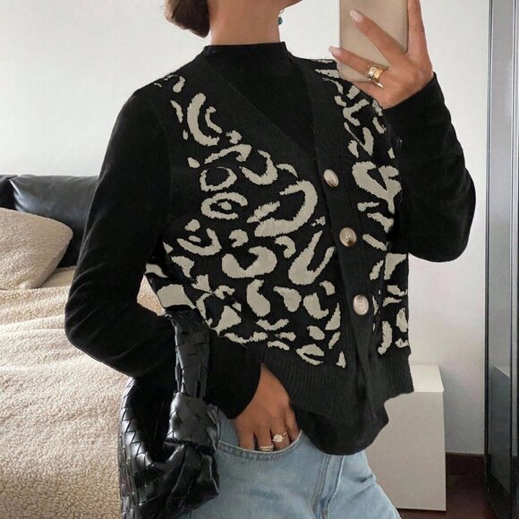 Multicolor Casual Women's Single Breasted V-Neck Leopard Print Knit sweater Vest - Picture 4 of 6